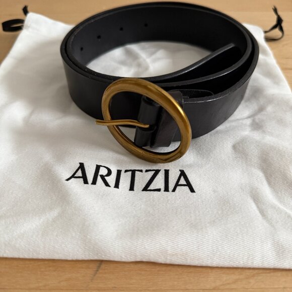 Aritzia Auxilliary Classic Black Belt - Picture 3 of 10
